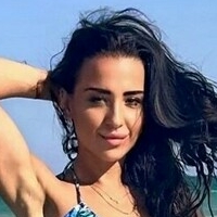 Абелла Енджел Оголені