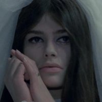 Алена Стоякова Оголені