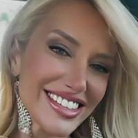 Алексія Дей Оголені