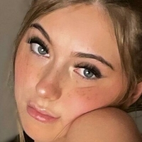 Алексіс Хух Оголені