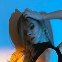 Аліен Аліна Оголені