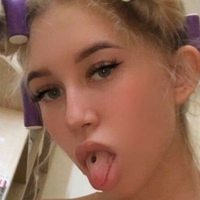 Аліна Василіна Оголені