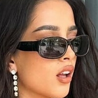 Емі Віранья Беррі Оголені