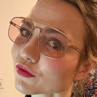 Ана Гамбург Оголені