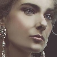 Аніела Родс Оголені