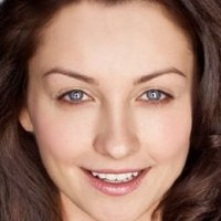Енн Пірву Оголені
