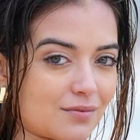 Анна Ріта Оголені