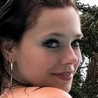 Анне Вюнс Хе Оголені