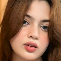 Анушка Сінгх Оголені