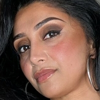 Ашадівіниті Оголені