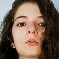 Ава Андюз Оголені