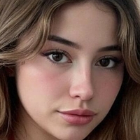 Ава Бенкс Оголені