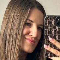 Белла Бланк Оголені