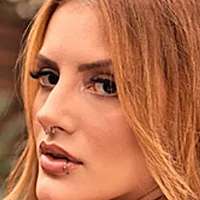 Бія Паганеллі Оголені