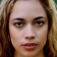 Брифітденс Оголені