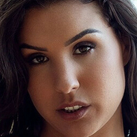 Бруна Редекер Оголені