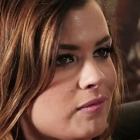 Бунда Кейша Оголені