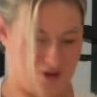 Каріс Уіттакер Оголені