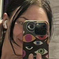 Челс Велс Оголені