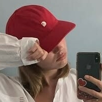 Крістін Луїза Оголені