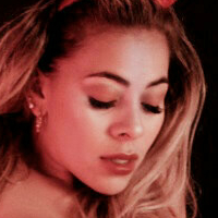 Колумбійська модель Тефа Оголені