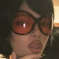 Дезсбігем Оголені