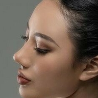 Дейзі Чен Оголені