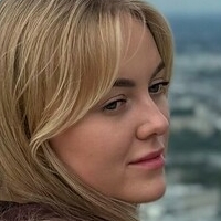 Дана Драг Оголені