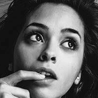 Девід Е. Мартіндейл Оголені