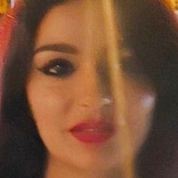 деліашр Оголені