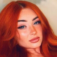 Дельфін Айві Оголені