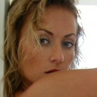 Деніз Вайт Оголені