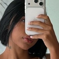 Мішель Діас Оголені