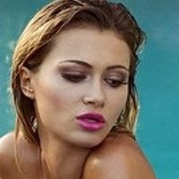 Ела Роуз Оголені