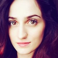 Еліф Хан Оголені