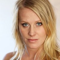 Елін Г'юґосон Оголені