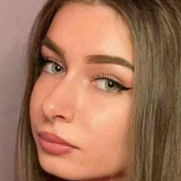 Еліза Еспозіто Оголені