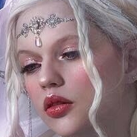 Емма Карла Піт Оголені