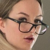 Ем Офіційний Оголені