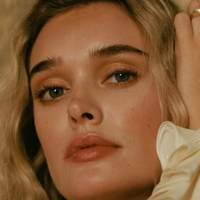 Ерін Кромвелл Оголені