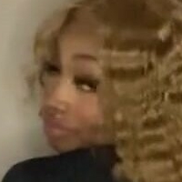 Феймус Рейлі Оголені