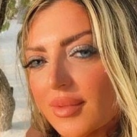 Флавіана Баста Оголені