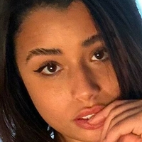 ФоксіНевес Оголені