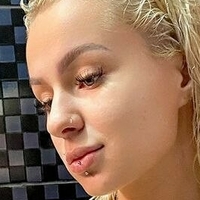 Гейзіара Оголені