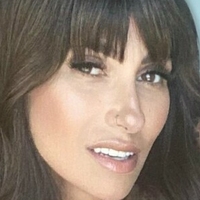 Скорпіонка на високих підборах2 Оголені