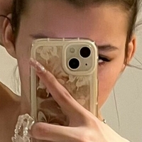 ікімела Оголені