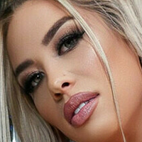 Джаймс Джевелс Оголені