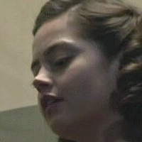 Дженна Коулман Оголені