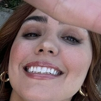 Джессіка Андреа Оголені