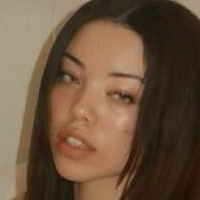 Кейтлін Рінеа Оголені